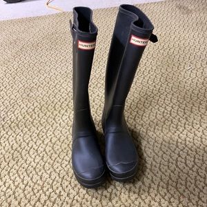 Hunter black rain boots. Perfect condition